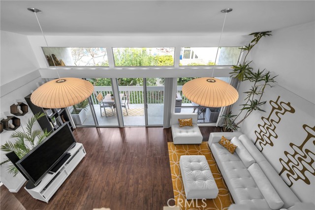 830 Camino Real, Redondo Beach, California 90277, 3 Bedrooms Bedrooms, ,2 BathroomsBathrooms,Residential,Sold,Camino Real,SB22033148