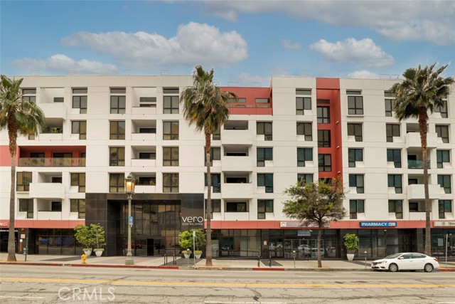 Detail Gallery Image 1 of 29 For 1234 Wilshire Bld #331,  Los Angeles,  CA 90017 - 2 Beds | 2 Baths