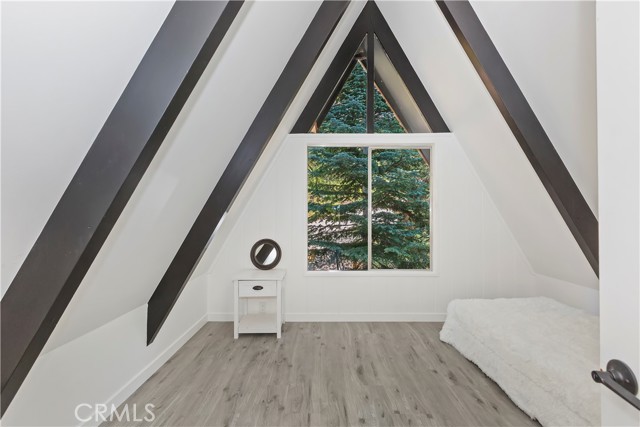 Detail Gallery Image 17 of 31 For 323 Mittry Ln, Lake Arrowhead,  CA 92352 - 3 Beds | 2 Baths