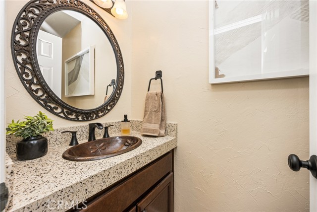 29 Calabria, Lake Forest CA: https://media.crmls.org/medias/8b1cd7ca-3aae-4bc5-9f80-6796636525b0.jpg