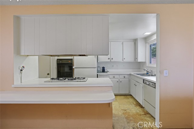 315 Calle Dorado, San Clemente CA: https://media.crmls.org/medias/8b1e9c37-fdf6-47ab-b1e4-524d0483030b.jpg