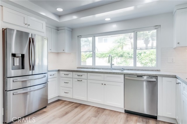 15562 Wild Cherry Circle, Huntington Beach CA: https://media.crmls.org/medias/8b1f2eaf-4691-4240-9543-a395719d9f6f.jpg