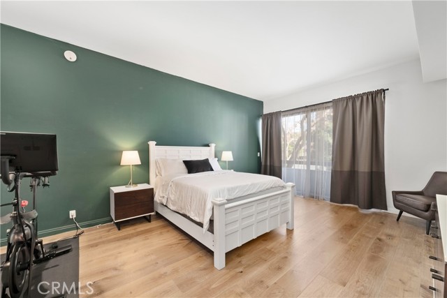 Detail Gallery Image 21 of 40 For 141 S Linden Dr #203,  Beverly Hills,  CA 90212 - 2 Beds | 2 Baths