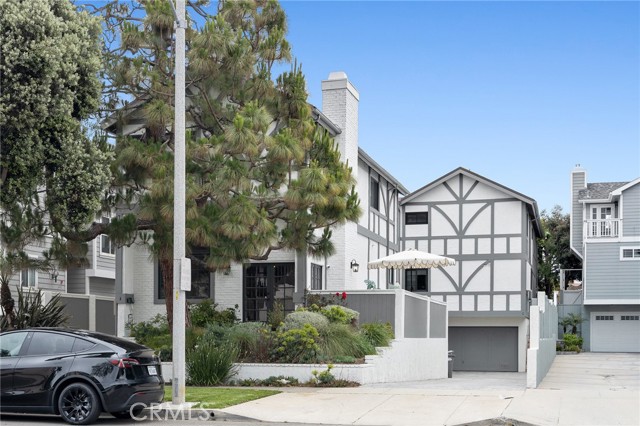 716 Broadway, Redondo Beach, California 90277, 3 Bedrooms Bedrooms, ,2 BathroomsBathrooms,Residential,Sold,Broadway,SB23089212