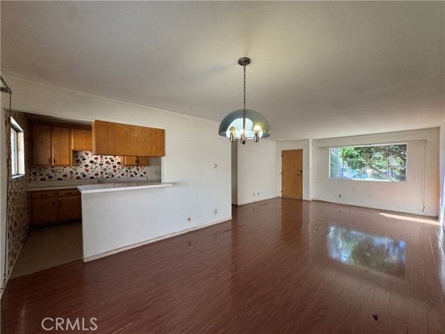 8838 Ilex photo 3
