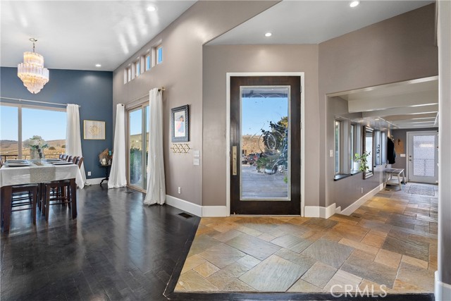 Detail Gallery Image 12 of 53 For 7110 Drake Rd, Paso Robles,  CA 93446 - 4 Beds | 4/1 Baths