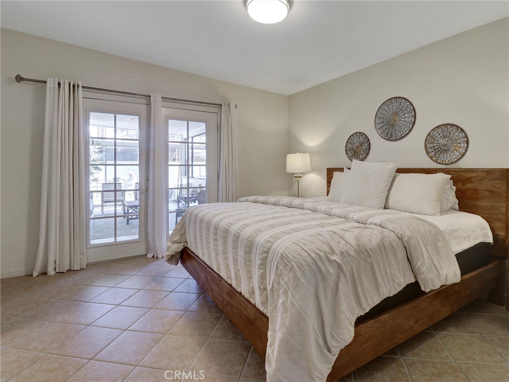 MLS #OC25248943 image #17