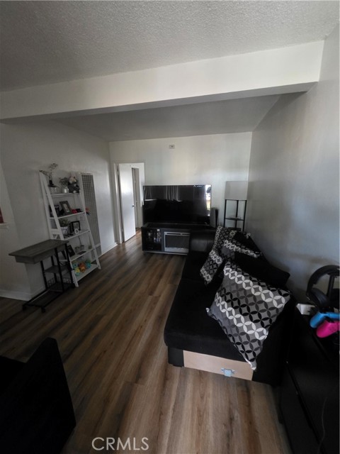 602 E Wilhelmina Street, Anaheim CA: https://media.crmls.org/medias/8b24e218-c0b6-4086-8255-176a142de05c.jpg