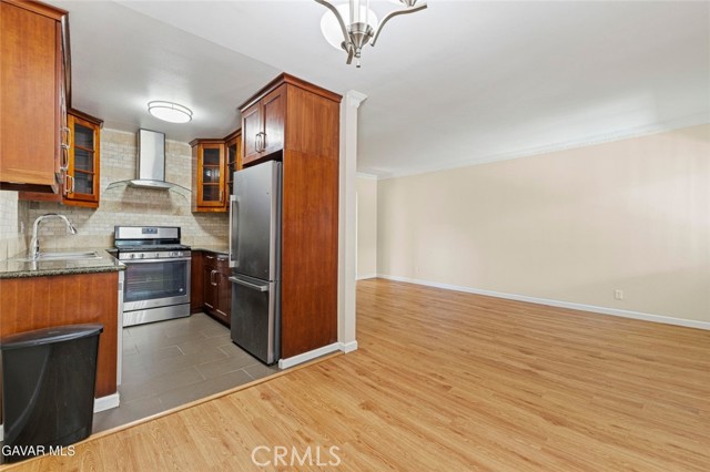 Detail Gallery Image 15 of 33 For 3220 Altura Ave #220,  Glendale,  CA 91214 - 1 Beds | 1 Baths