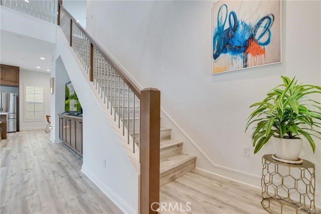 Detail Gallery Image 18 of 45 For 20831 W Acorn, Porter Ranch,  CA 91326 - 4 Beds | 3 Baths