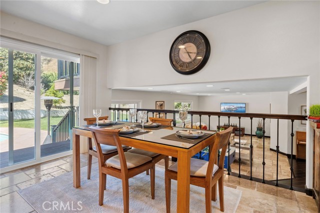 Detail Gallery Image 11 of 25 For 25171 Stageline Dr, Laguna Hills,  CA 92653 - 5 Beds | 4/1 Baths