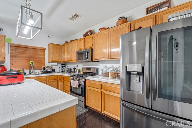 Detail Gallery Image 10 of 33 For 14657 Polo, Victorville,  CA 92394 - 4 Beds | 2 Baths