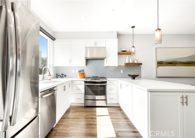 1523 Sullivan Avenue, Costa Mesa CA: https://media.crmls.org/medias/8b276707-c887-431b-9edd-bf62352193bb.jpg