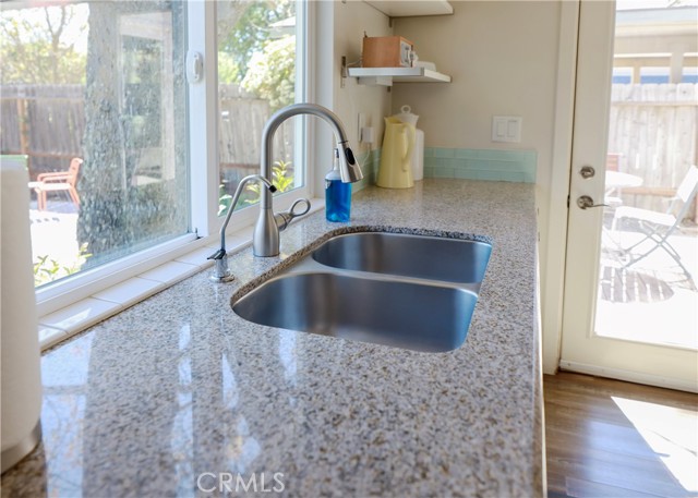 Detail Gallery Image 12 of 33 For 1712 Pine Street, Paso Robles,  CA 93446 - 3 Beds | 2 Baths