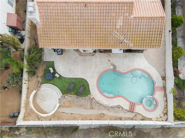 23102 Trillium Drive, Wildomar CA: https://media.crmls.org/medias/8b27d5f5-3c32-474a-ba36-b6f63c986dd1.jpg
