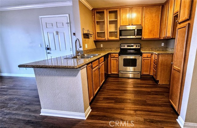 1020 Vista Del Cerro Drive, Corona CA: https://media.crmls.org/medias/8b290258-3d3d-4013-a421-5b3a8ca23c23.jpg