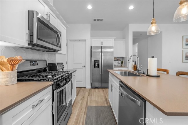 Detail Gallery Image 14 of 55 For 6125 W Willis Ave, Fresno,  CA 93723 - 2 Beds | 2 Baths