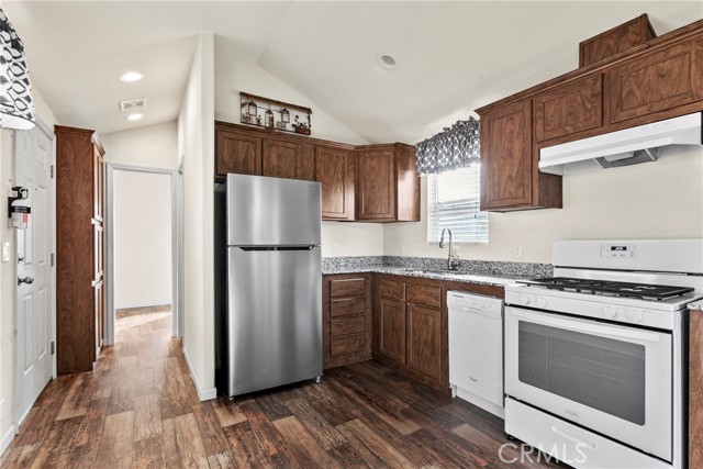 Detail Gallery Image 12 of 17 For 145 South St #B-3,  San Luis Obispo,  CA 93401 - 2 Beds | 1 Baths