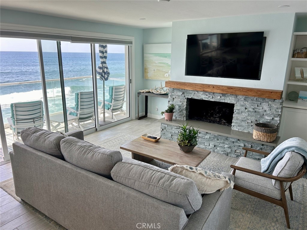 1249 Ocean Front #D