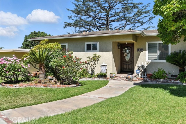 8507 Davista Drive, Whittier CA: https://media.crmls.org/medias/8b2a71d2-fff3-4cb6-b73f-72d08369672b.jpg