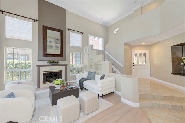 8 Dover, Rancho Santa Margarita CA: https://media.crmls.org/medias/8b2b86d8-17bd-4574-8322-a55fbe8f466f.jpg