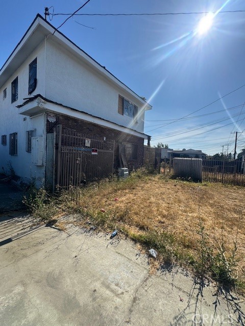 4036 W 111th Street, Inglewood CA: https://media.crmls.org/medias/8b2bb469-fbb0-4171-8d92-c9fe00e2042d.jpg