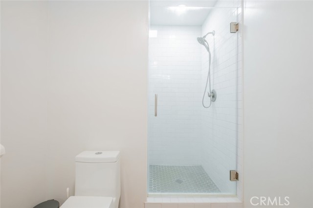 Detail Gallery Image 24 of 32 For 23100 Mulholland Dr, Woodland Hills,  CA 91364 - 4 Beds | 2 Baths