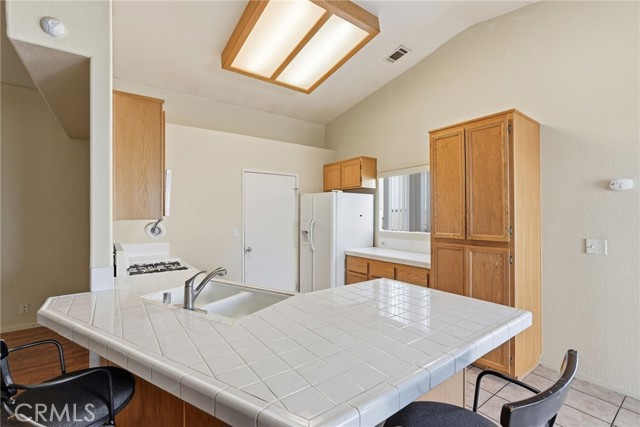 Detail Gallery Image 10 of 30 For 13668 Glenmere, Victorville,  CA 92392 - 3 Beds | 2 Baths