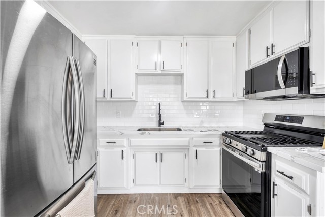 9213 Jacaranda Avenue, California City CA: https://media.crmls.org/medias/8b2d01a2-e675-4565-8b64-f46e93a507f3.jpg