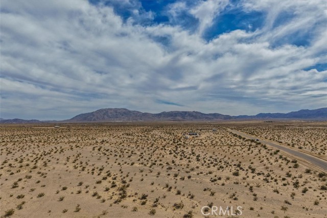 Detail Gallery Image 2 of 25 For 101 Diamond Bar, Twentynine Palms,  CA 92277 - – Beds | – Baths