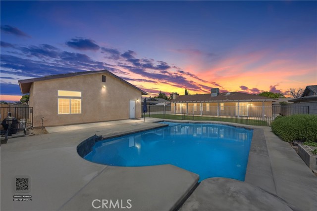 Detail Gallery Image 2 of 73 For 10219 Planebrook, Bakersfield,  CA 93312 - 3 Beds | 2 Baths