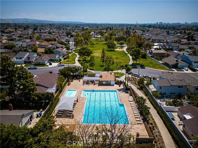 Image 28 of 36 For 4071 Loma Street