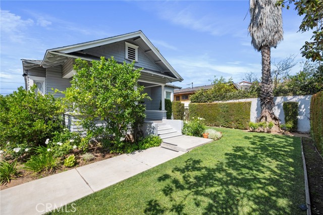 Detail Gallery Image 5 of 47 For 1251 N Commonwealth, Los Angeles,  CA 90029 - – Beds | – Baths