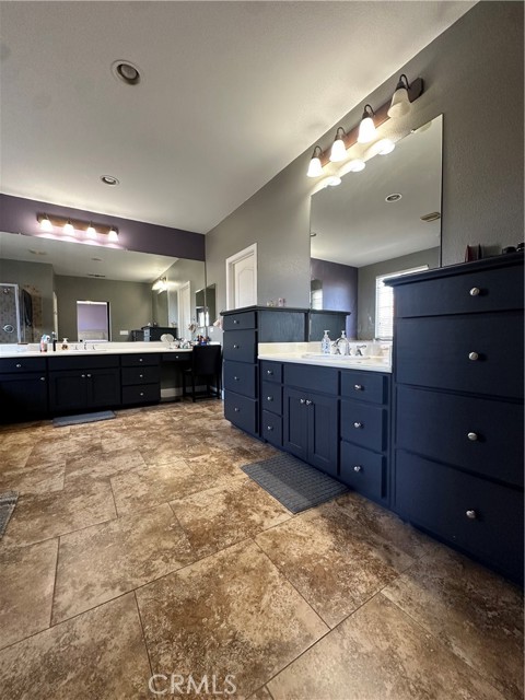 Detail Gallery Image 55 of 62 For 1971 Summerglen, Atwater,  CA 95301 - 5 Beds | 3/1 Baths