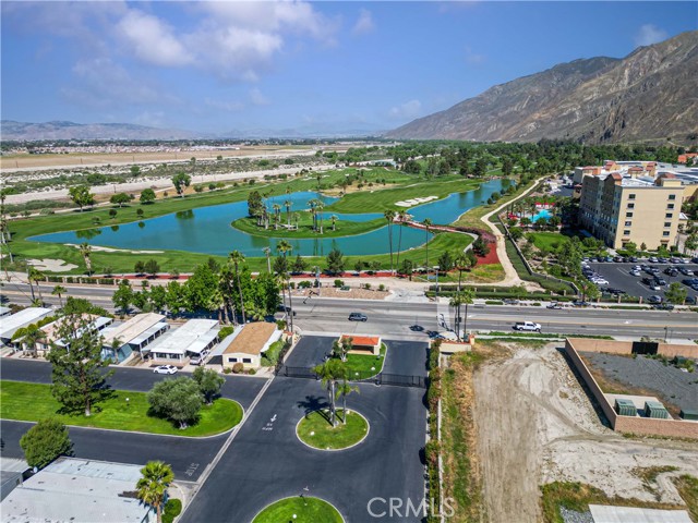 2230 Lake Park Dr, San Jacinto CA: https://media.crmls.org/medias/8b30c260-1b89-4cdd-b823-3aad924eb645.jpg