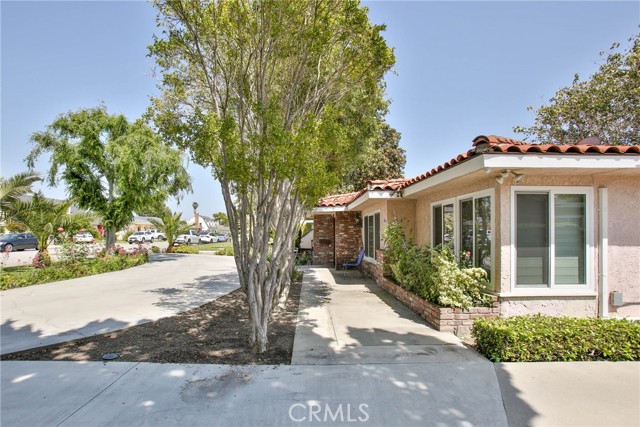 9322 Stanford Avenue, Garden Grove CA: https://media.crmls.org/medias/8b30cab6-3f44-43cd-bcec-ce0949aa99d3.jpg