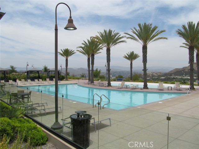 18608 Cedar Crest Drive, Canyon Country CA: https://media.crmls.org/medias/8b30dd31-d7a7-43dd-ab2f-912ab6703d86.jpg
