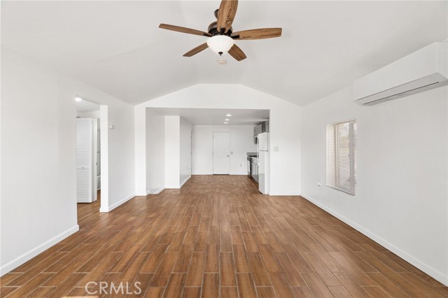 Detail Gallery Image 6 of 24 For 1130 Jeffrey St, Bakersfield,  CA 93305 - 2 Beds | 1 Baths