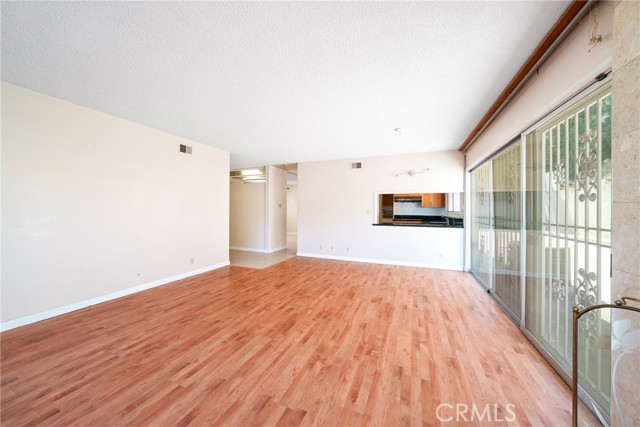 Detail Gallery Image 14 of 40 For 1251 W Crest Way, Monterey Park,  CA 91754 - 3 Beds | 2 Baths