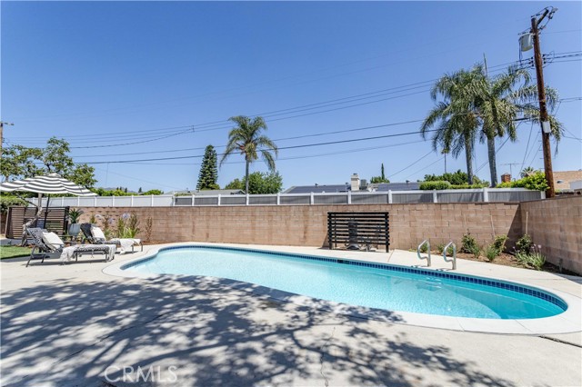 20611 Devonshire Street, Chatsworth CA: https://media.crmls.org/medias/8b31233a-3cff-43f5-a572-c4d457d14580.jpg
