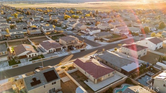 Detail Gallery Image 8 of 31 For 6135 W Avenue J9, Lancaster,  CA 93536 - 4 Beds | 2 Baths
