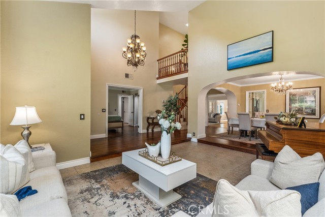 8 Rancho Laguna Dr., Pomona CA: https://media.crmls.org/medias/8b34a296-2772-44e5-babf-87c1b326e688.jpg