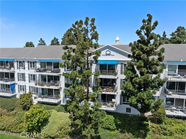 Detail Gallery Image 23 of 27 For 101 Scholz #120,  Newport Beach,  CA 92663 - 2 Beds | 2 Baths