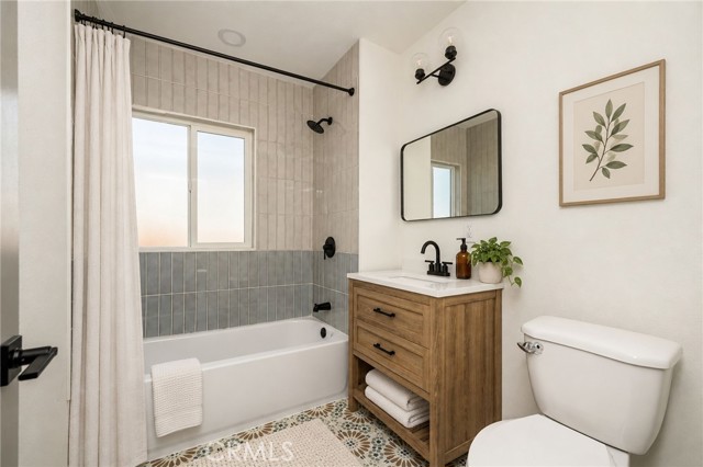 10820 Capistrano photo 29