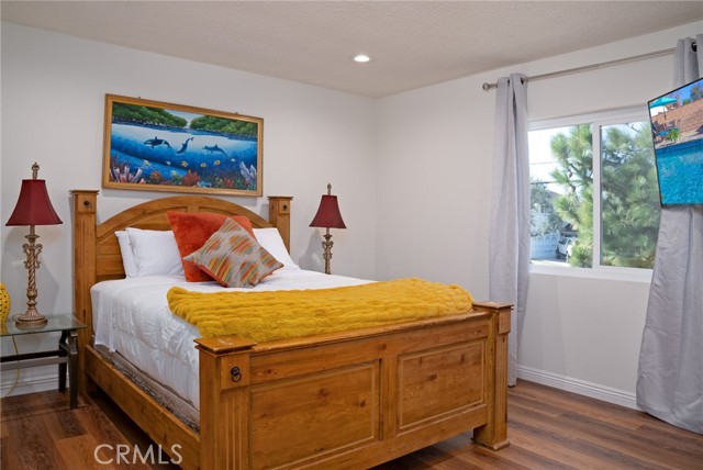 Detail Gallery Image 37 of 70 For 10660 Melvin Ave, Porter Ranch,  CA 91326 - 5 Beds | 3/1 Baths