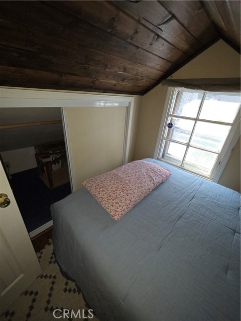 Detail Gallery Image 25 of 32 For 23553 Lake Dr, Crestline,  CA 92325 - 2 Beds | 2 Baths