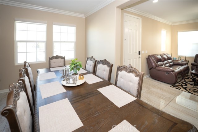 Detail Gallery Image 10 of 64 For 21047 Iron Rail, Riverside,  CA 92507 - 5 Beds | 2/1 Baths