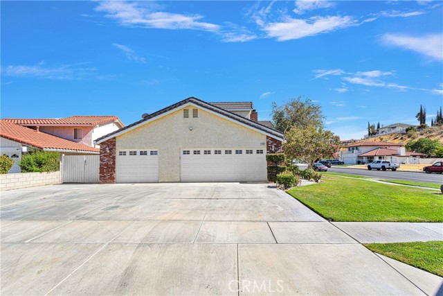 Image 3 for 17987 Mariner Dr, Victorville, CA 92395