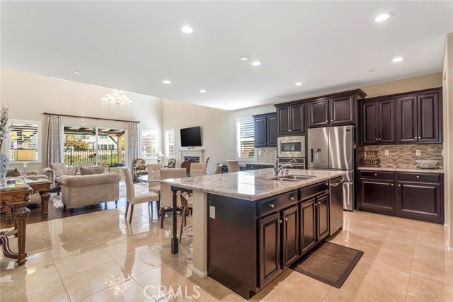 Detail Gallery Image 8 of 54 For 24824 Carbon, Valencia,  CA 91354 - 4 Beds | 3/1 Baths