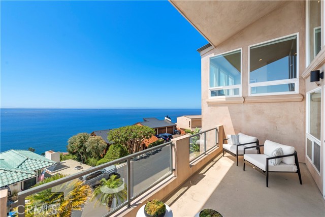 11 N Vista De Catalina, Laguna Beach, CA, 92651 11 N Vista De Catalina, Laguna Beach, CA, 92651